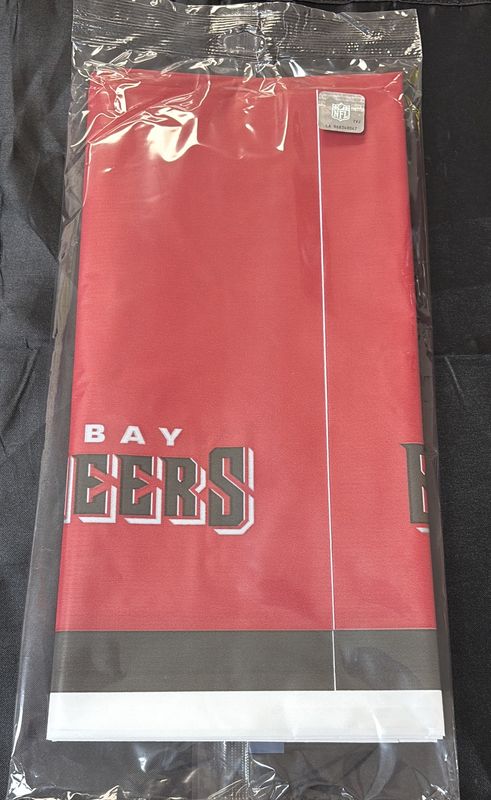 TAMPA BAY BUCCANEERS NFL TABLE COVER