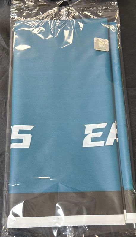 PHILADELPHIA EAGLES NFL TABLE COVER