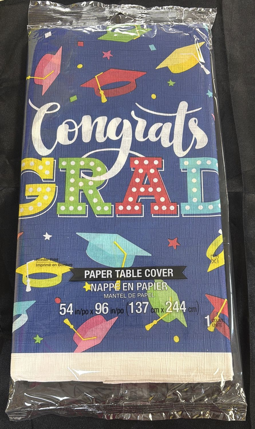 GLAD TO BE GRAD PAPER TABLE COVER