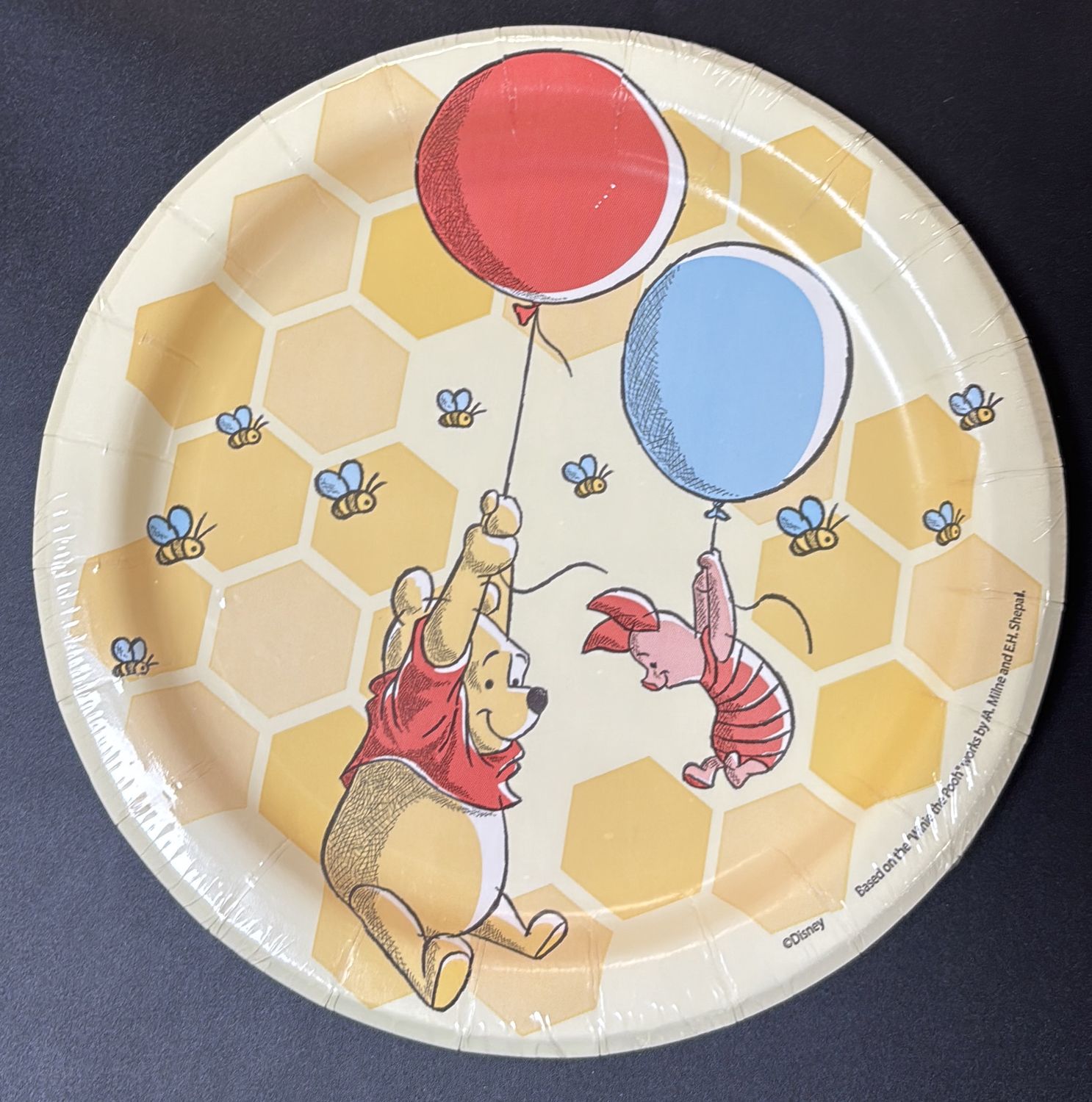 PAPER PLATE SMALL POOH