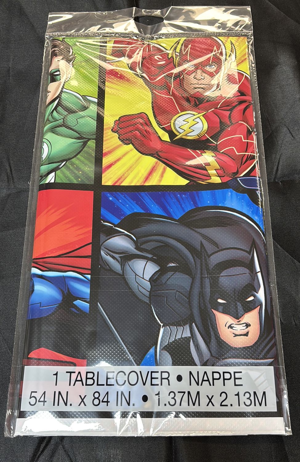 JUSTICE LEAGUE PLASTIC TABLECOVER