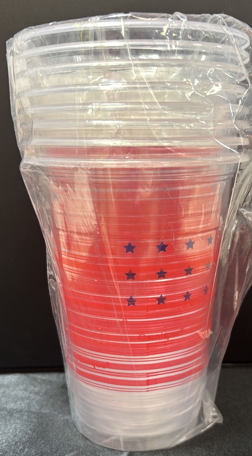 PATRIOTIC PLASTIC CUPS