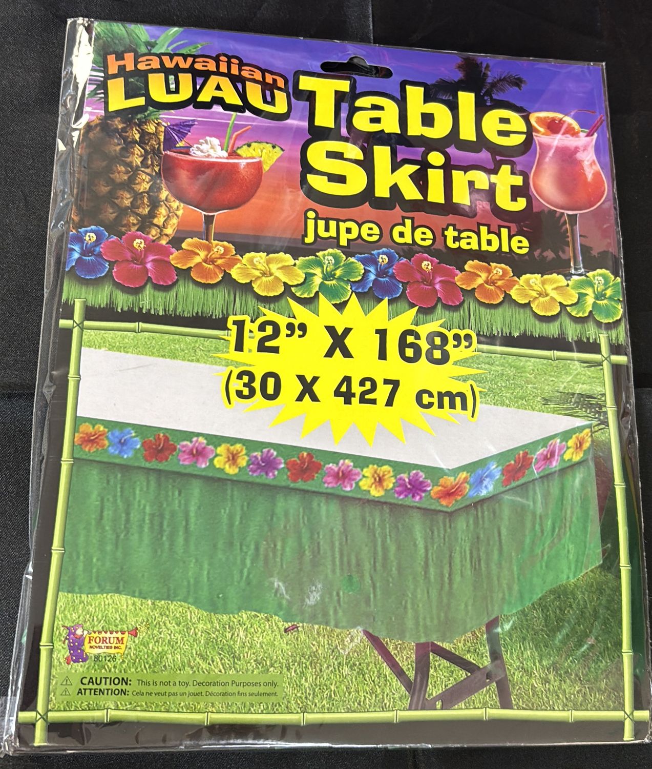 GREEN PLASTIC TABLE SKIRT