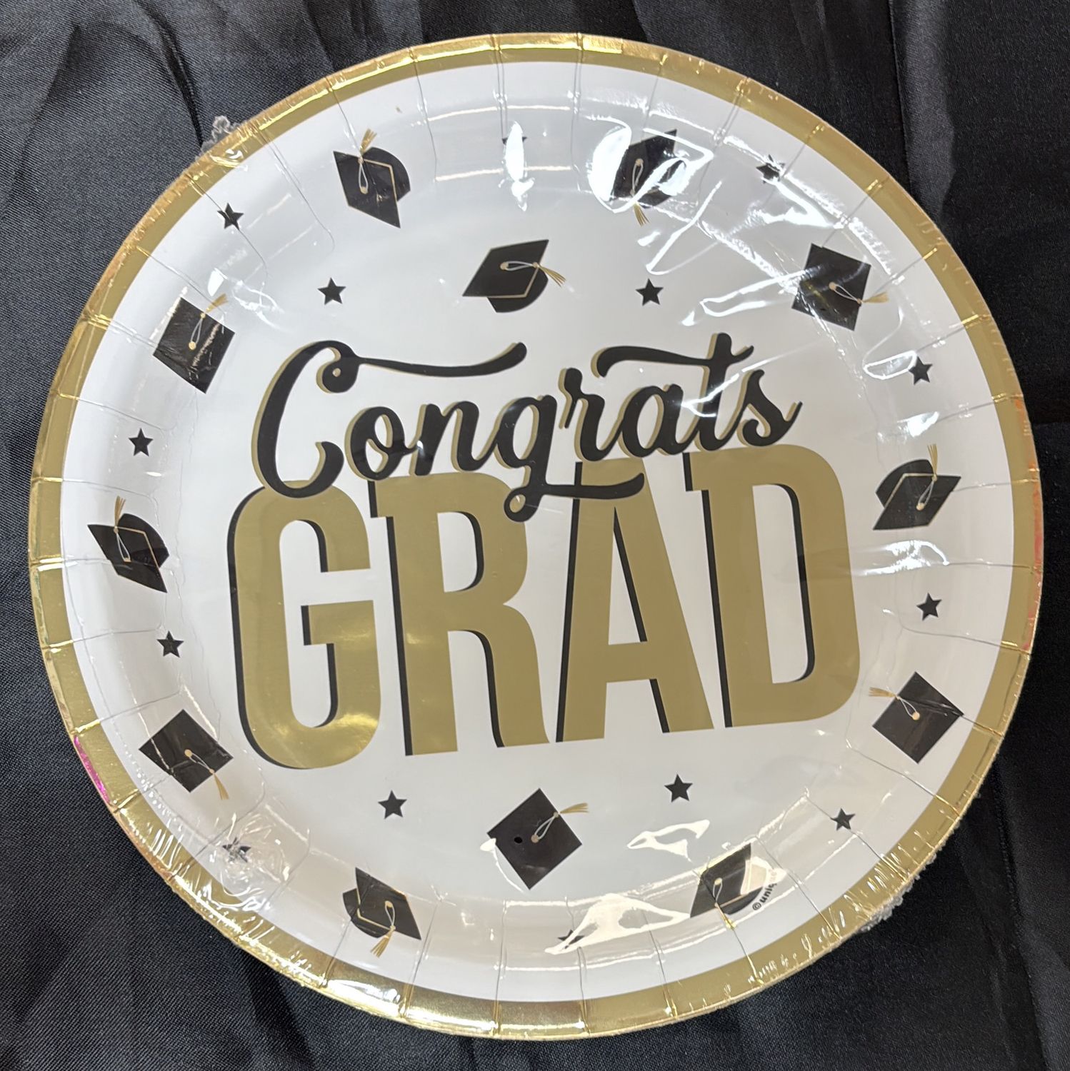 CLASSY "CONGRATS GRAD"DINNER PLATES 8CT