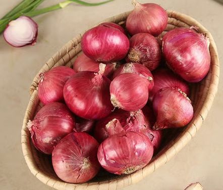 Onion (Pyaz)