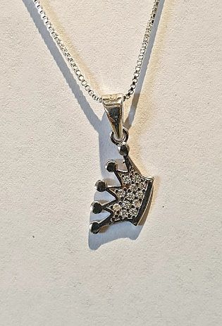"SMALL ESTHER CROWN PENDANT