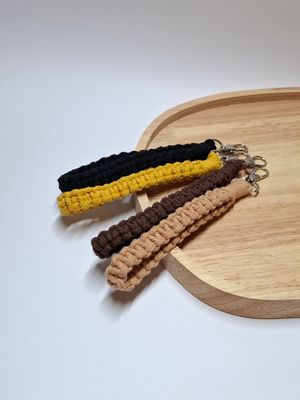 Sleutelhanger - polshanger macramé