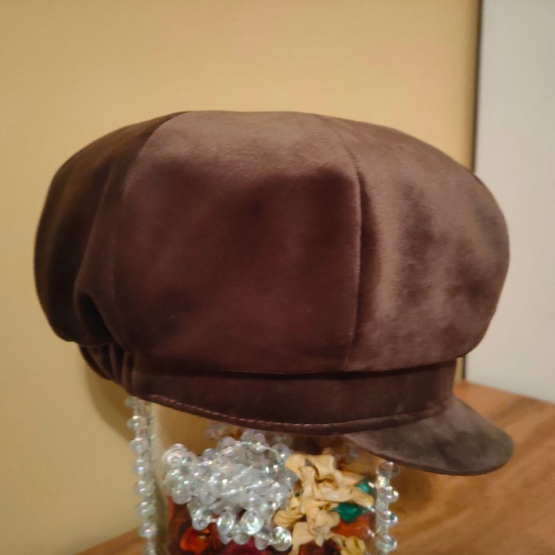 Kaszkiet damski z 8 klinów