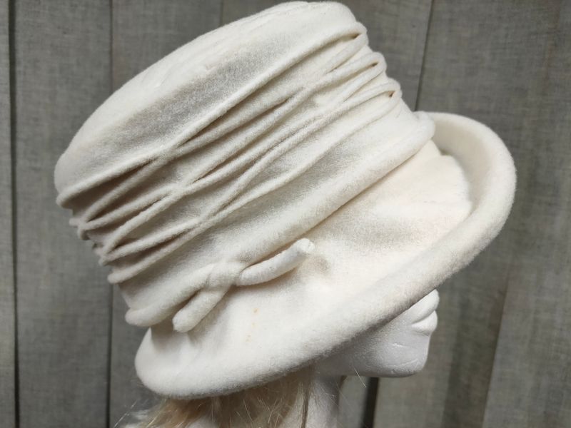 Kapelusz damski 638-5