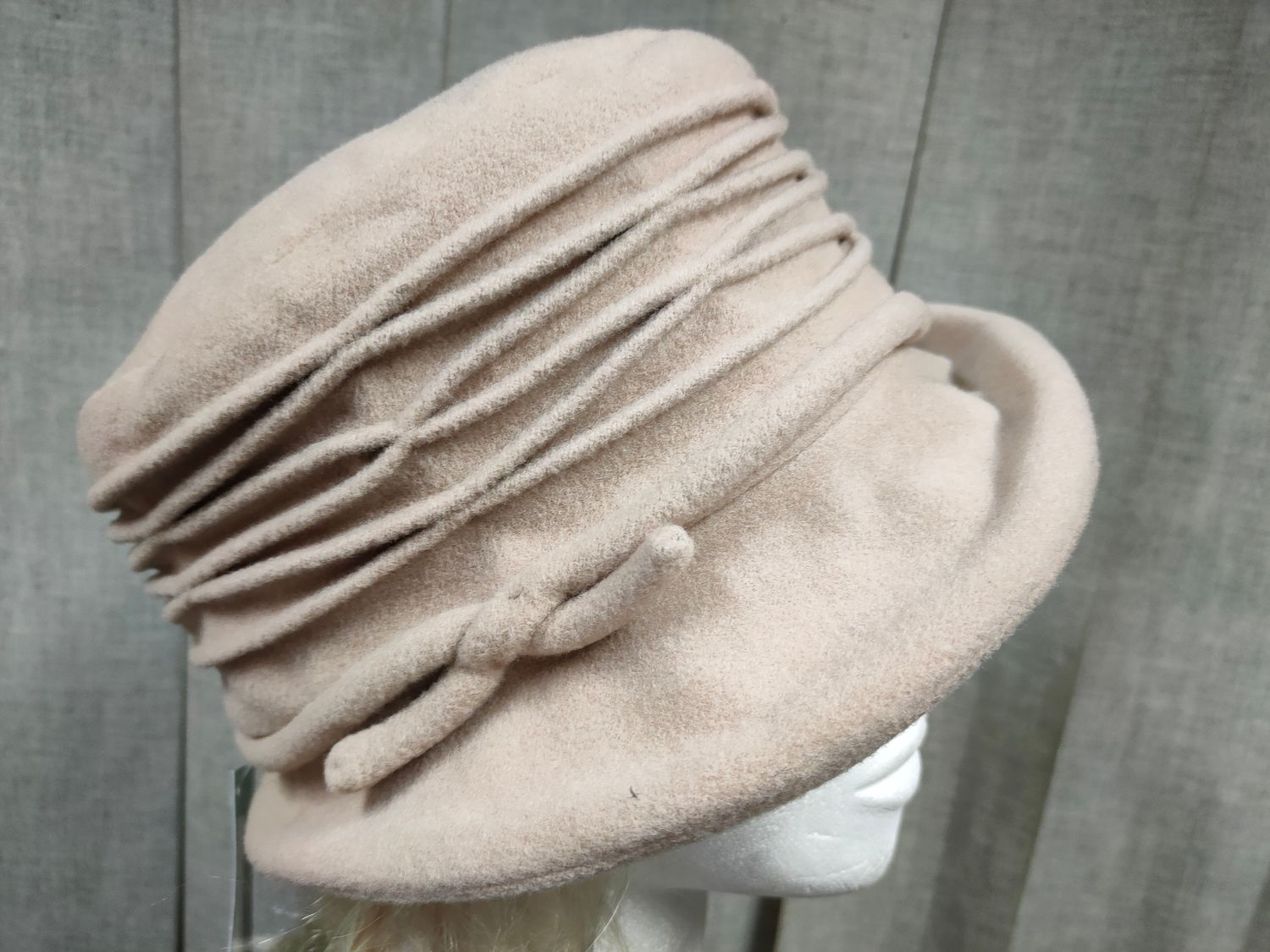 Kapelusz damski 638-6