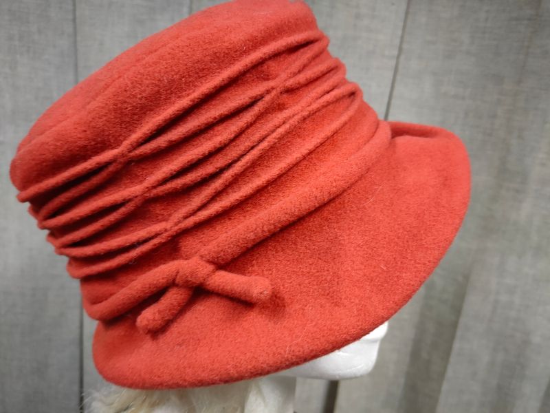 Kapelusz damski 638-8