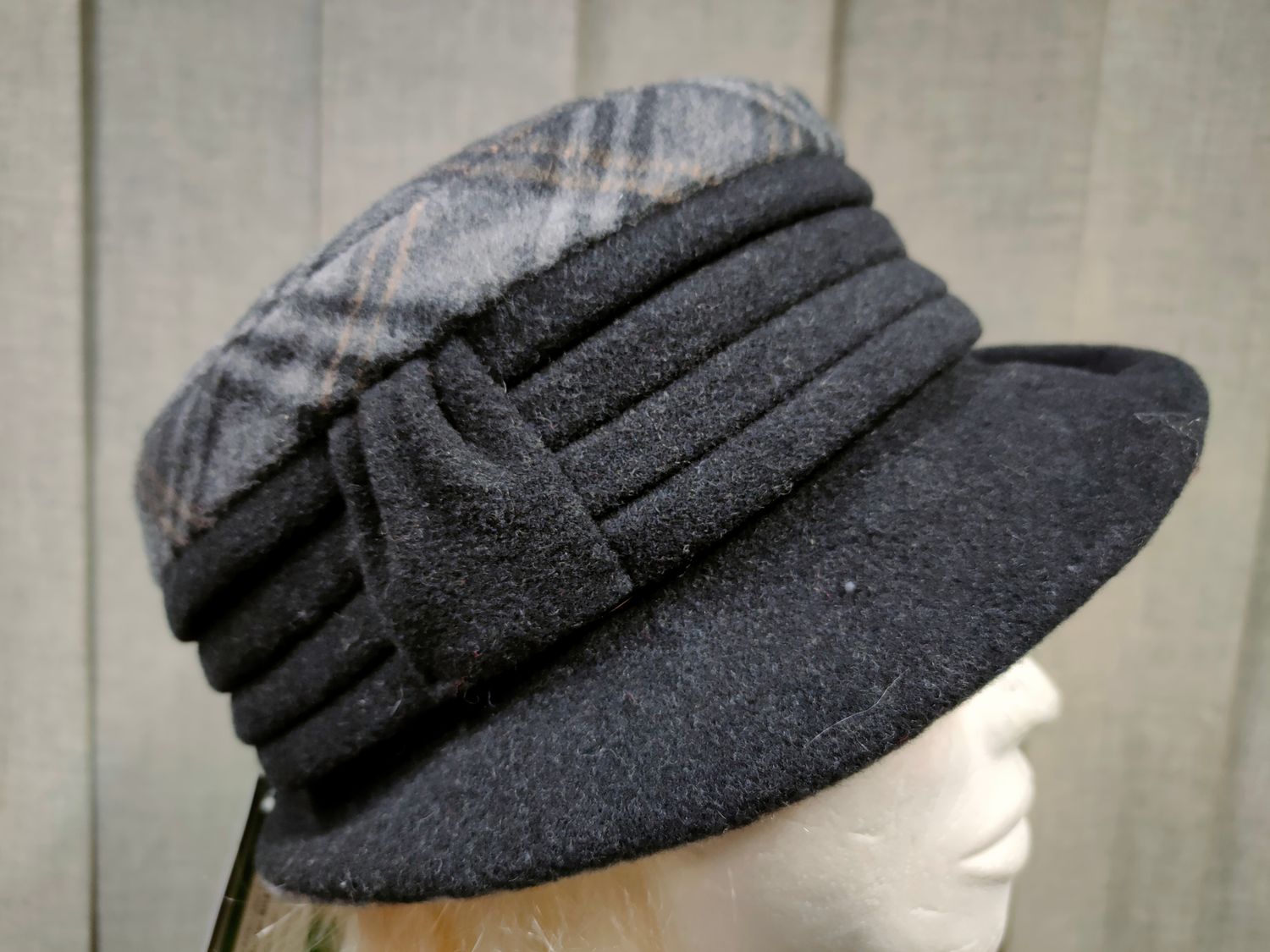 Kapelusz damski 384-1