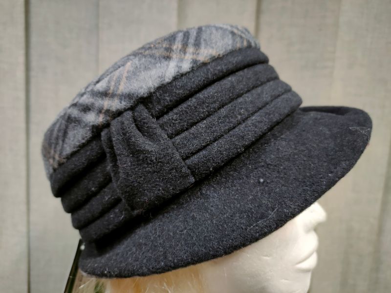 Kapelusz damski 384-1