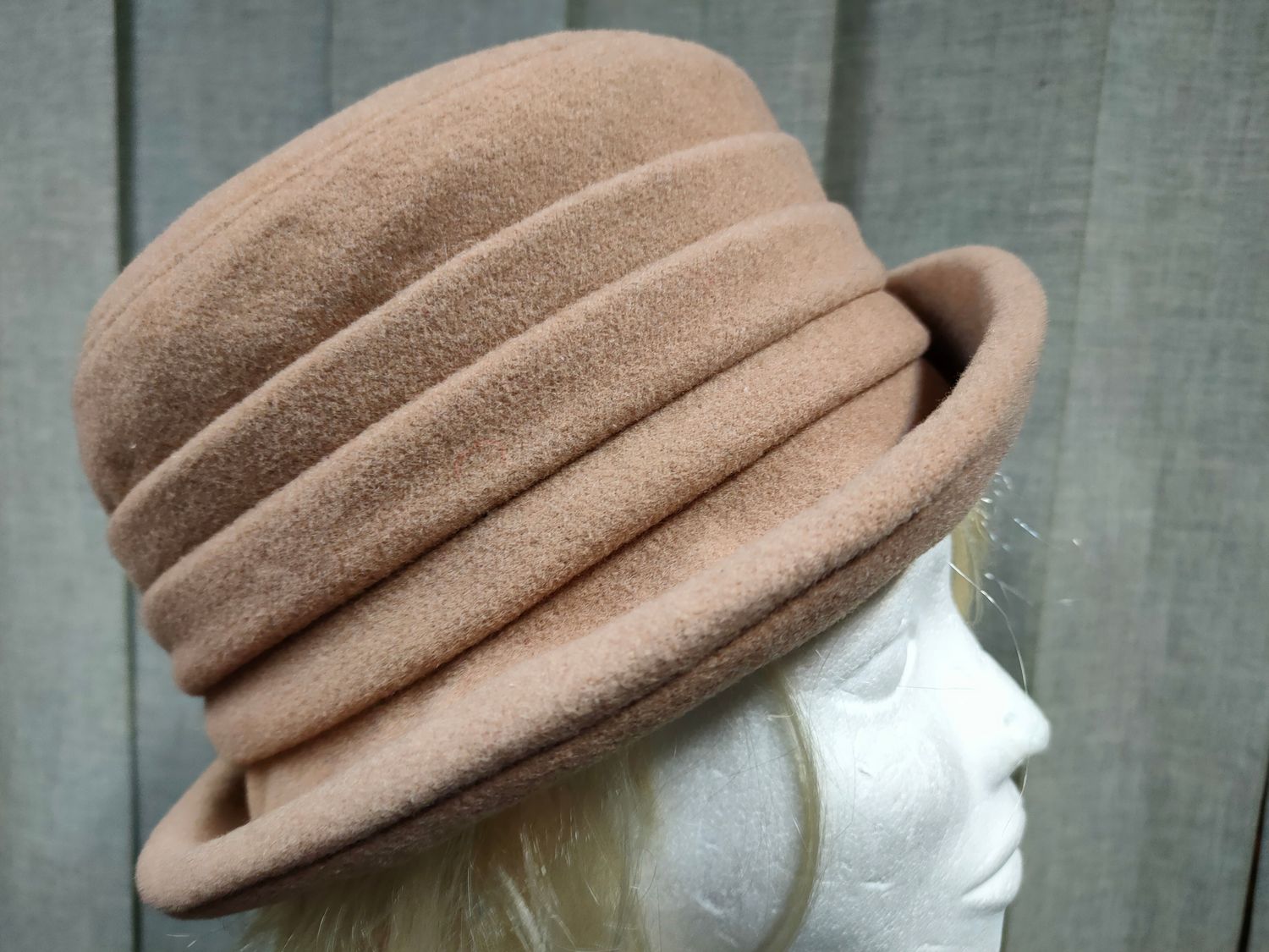 Kapelusz damski 825 -02