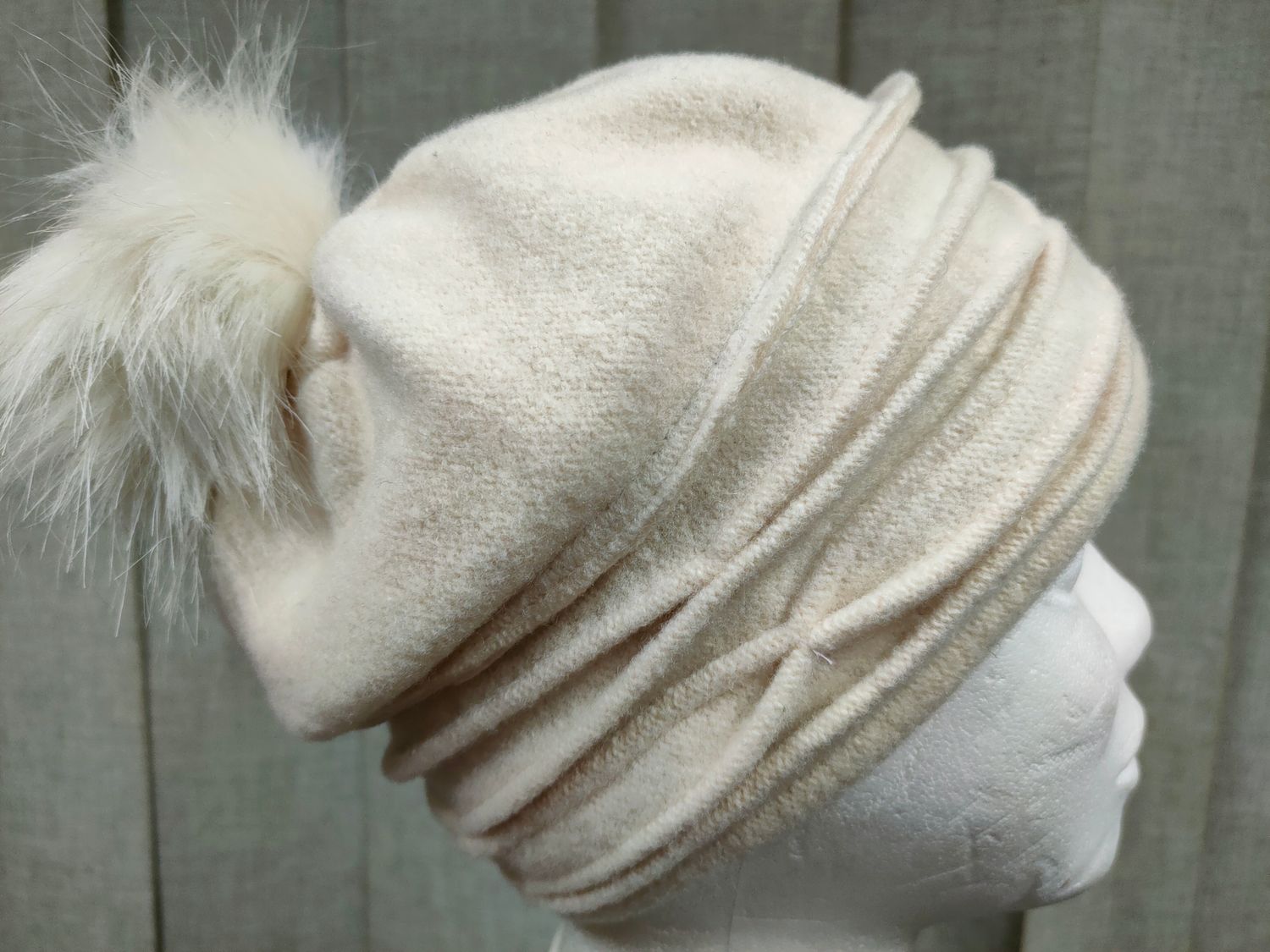 Czapka z pomponem - 10