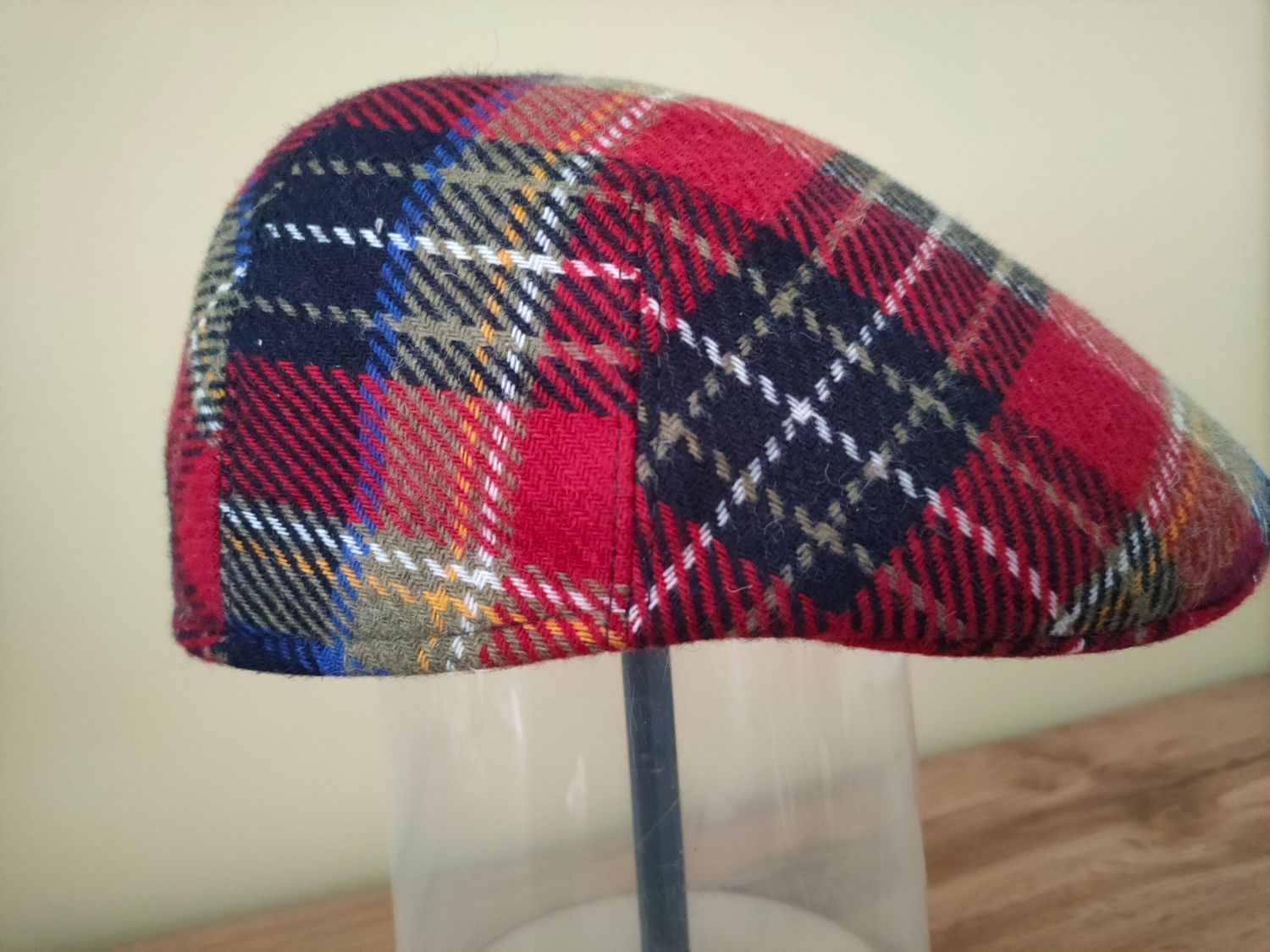 Kaszkiet męski BASTER 090