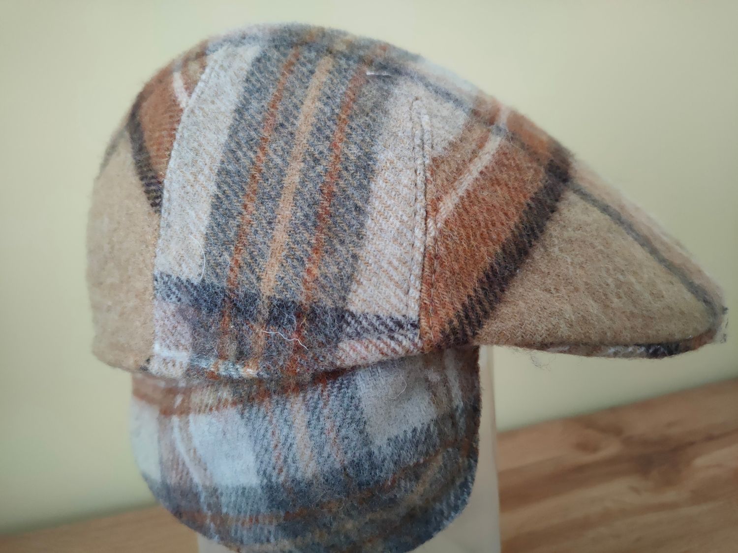 Kaszkiet męski BASTER z nausznikiem 36