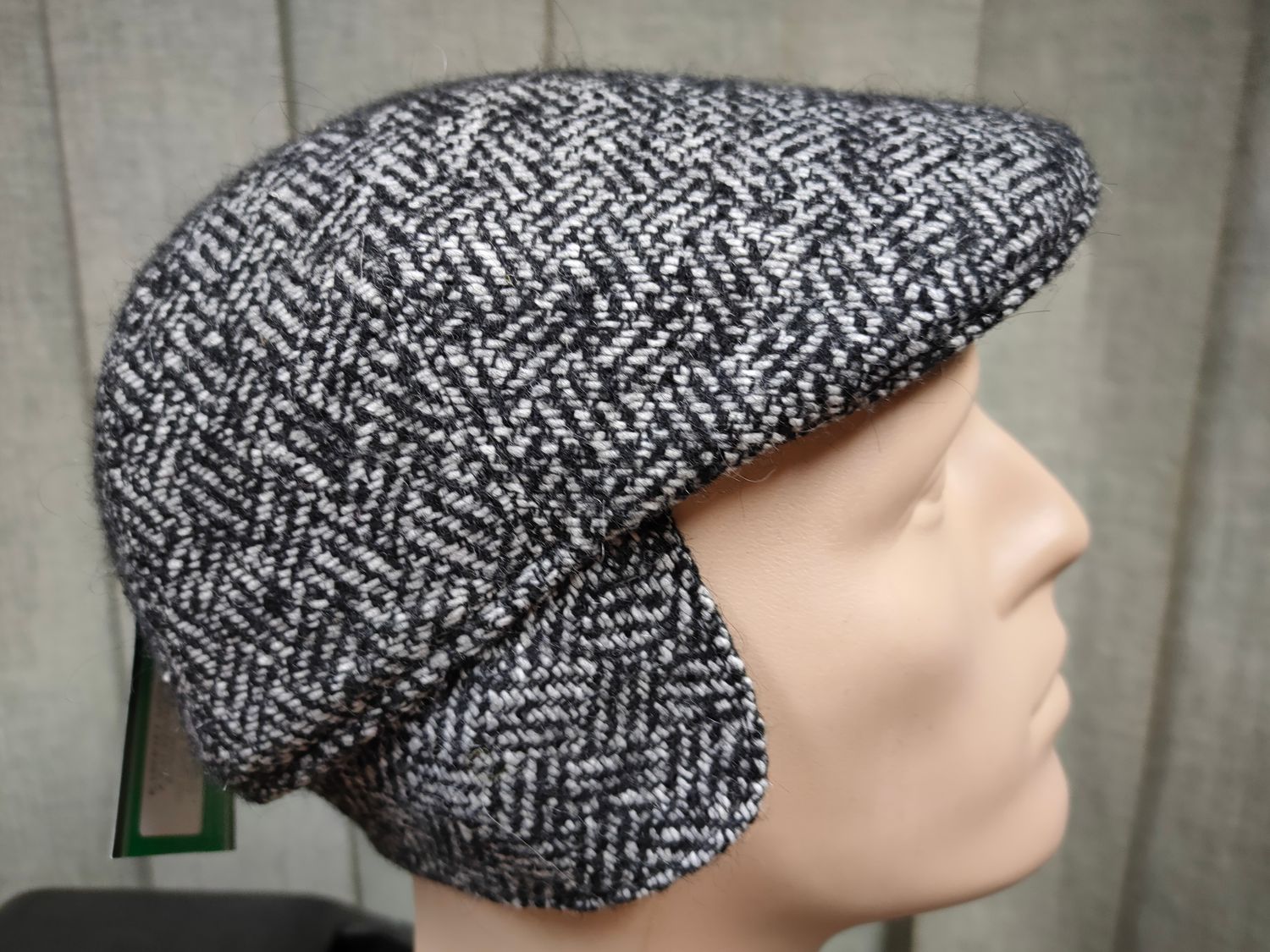 Kaszkiet męski BASTER z nausznikiem 08