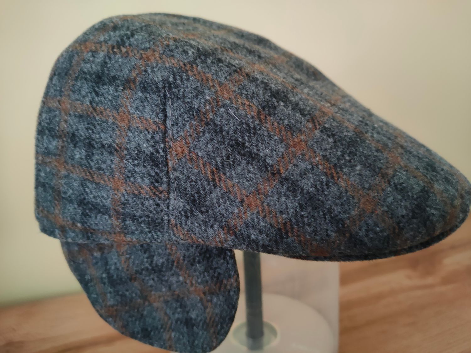 Kaszkiet męski BASTER z nausznikiem 34