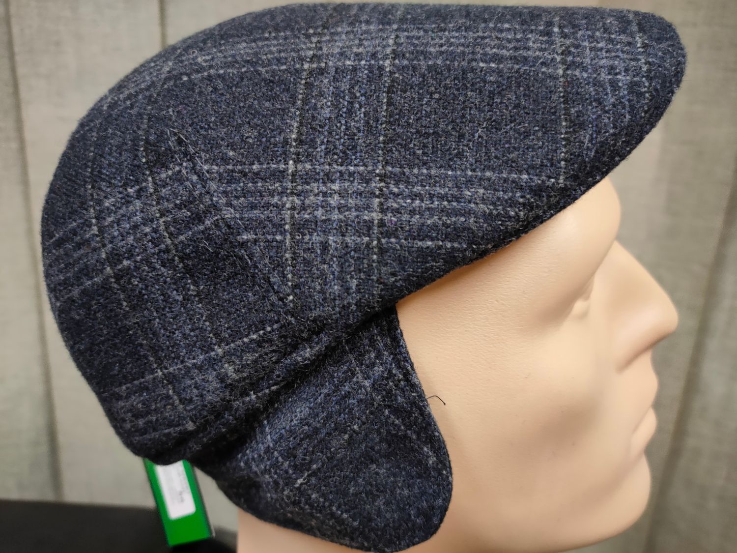 Kaszkiet męski BASTER z nausznikiem 10