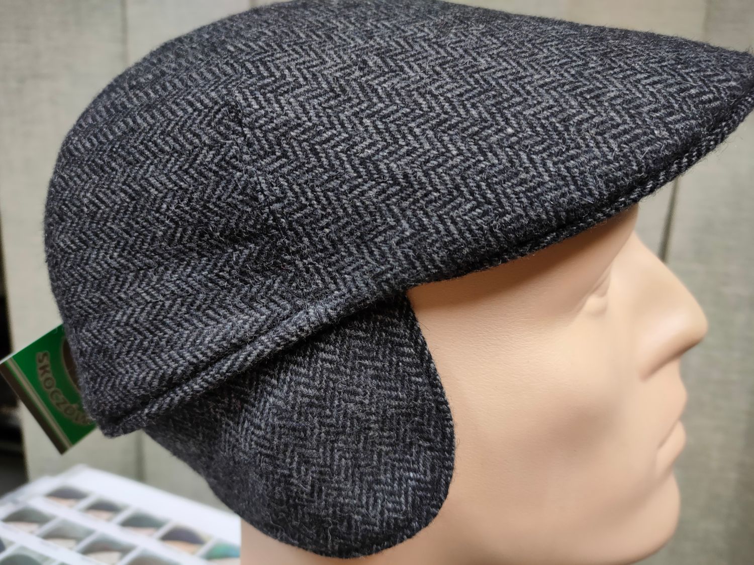 Kaszkiet męski BASTER z nausznikiem 02