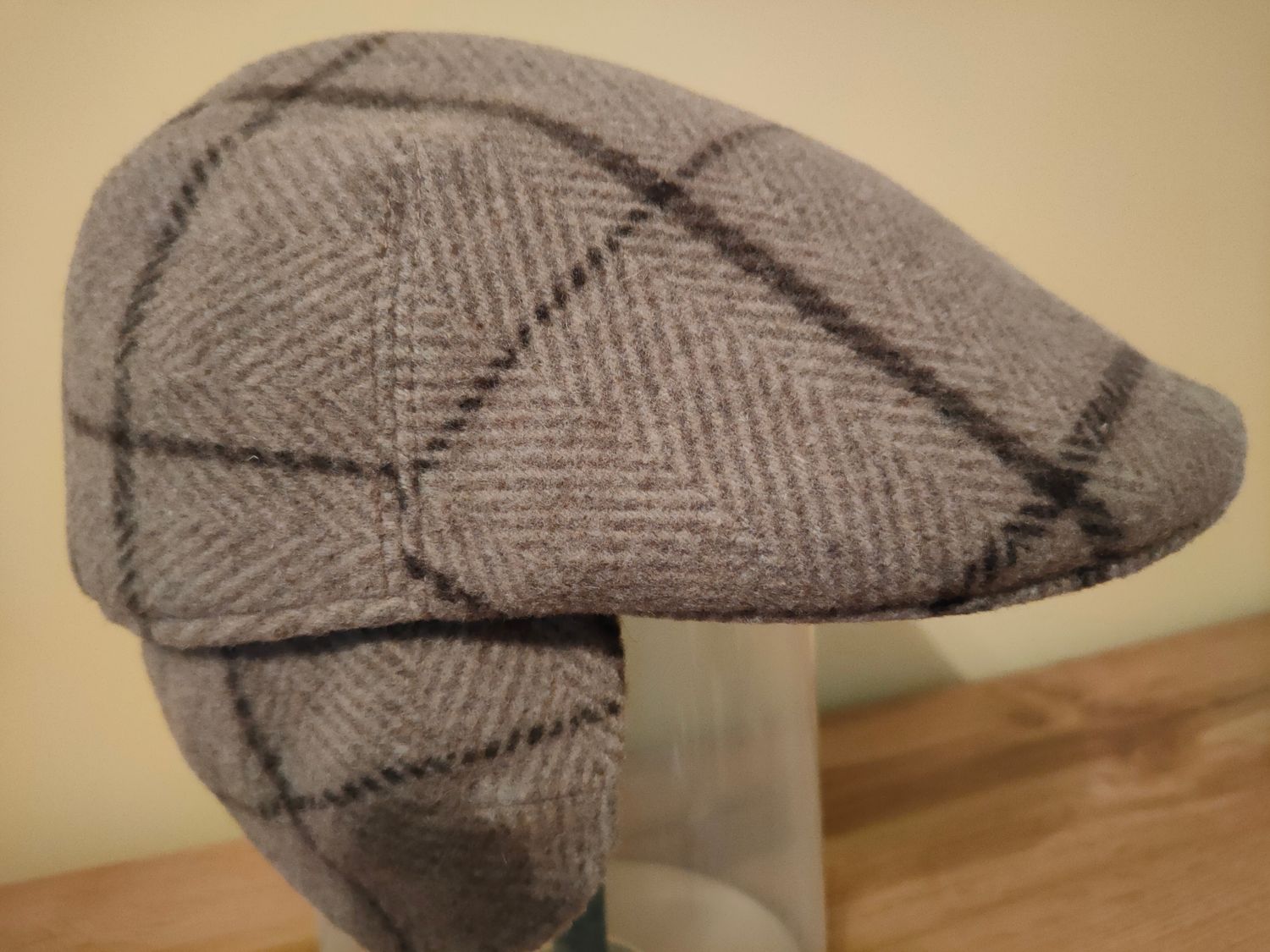 Kaszkiet męski BASTER z nausznikiem 47