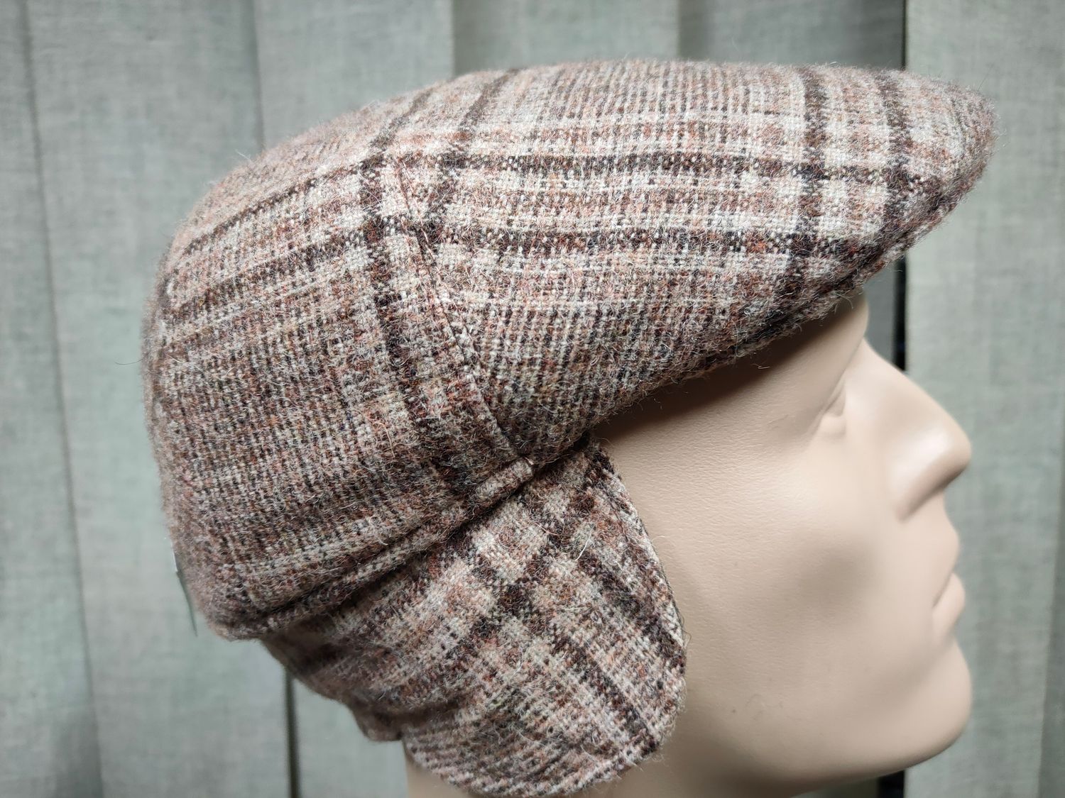 Kaszkiet męski BASTER z nausznikiem 31