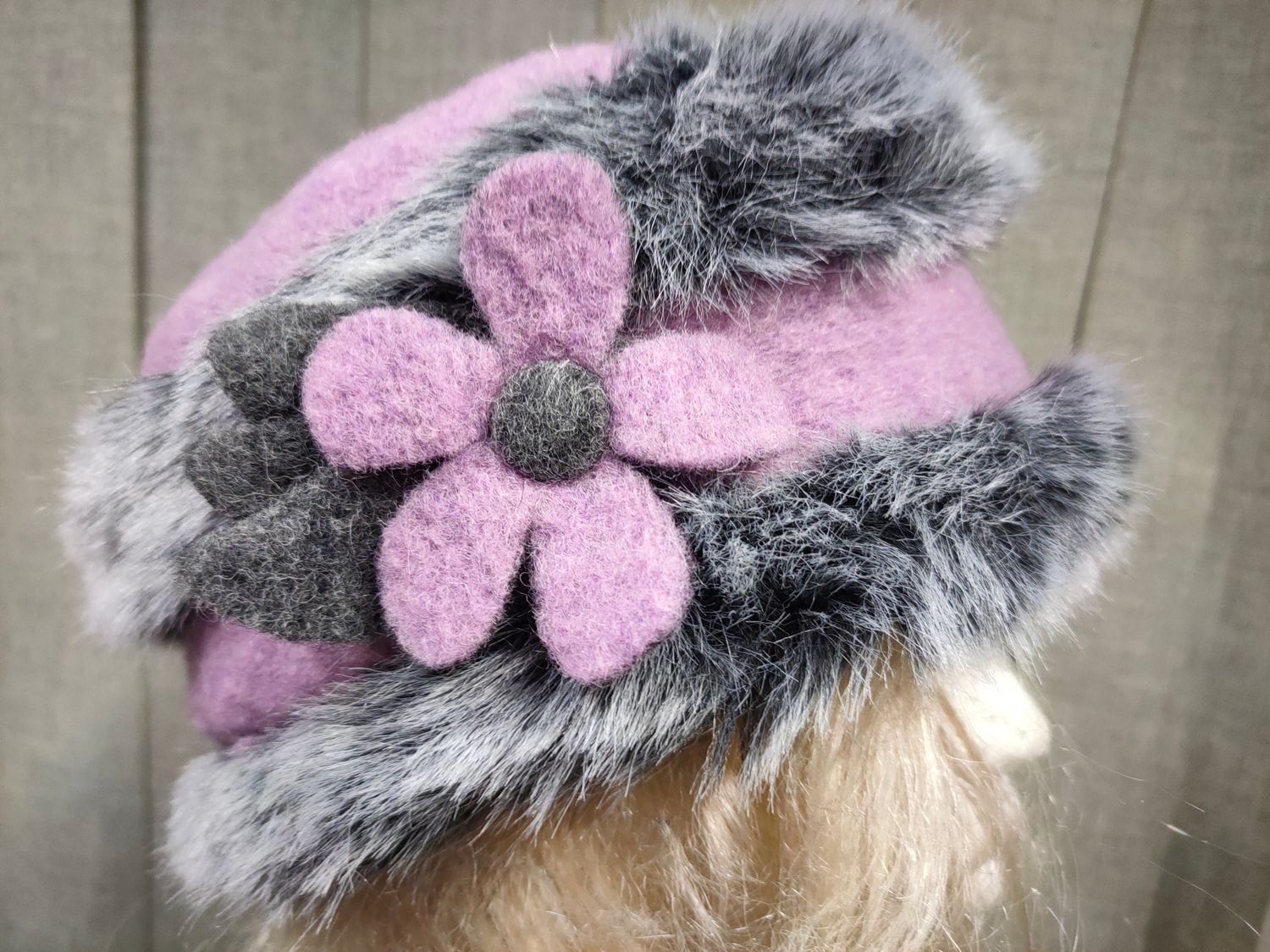 Czapka futrzana 001-3