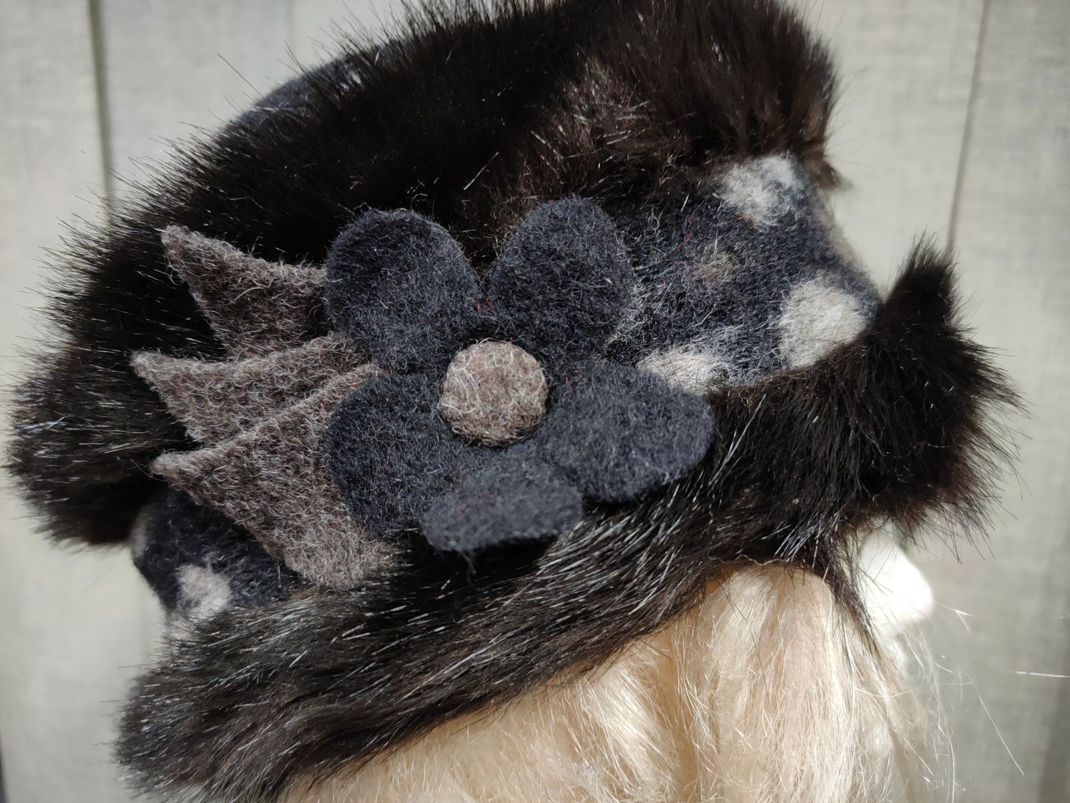 Czapka futrzana 001-1