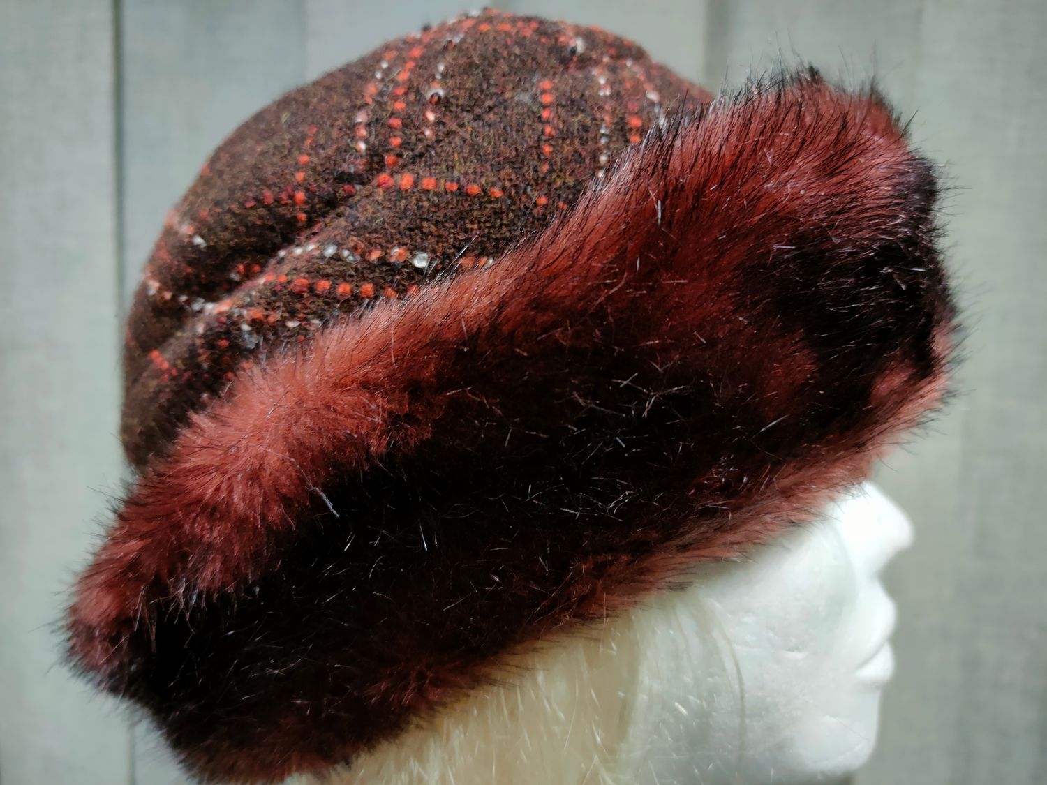 Czapka futrzana 924-14