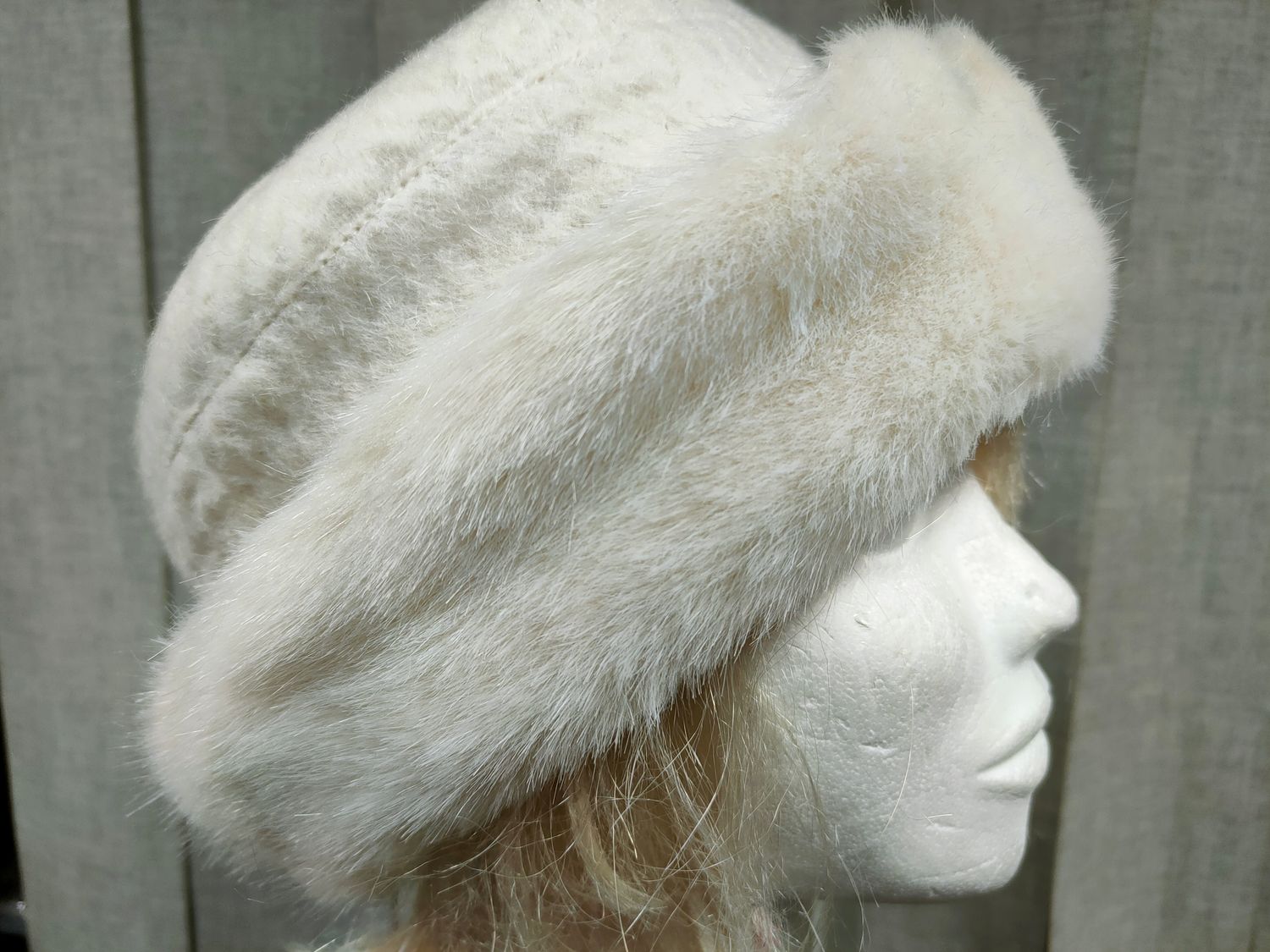 Czapka futrzana 924-02