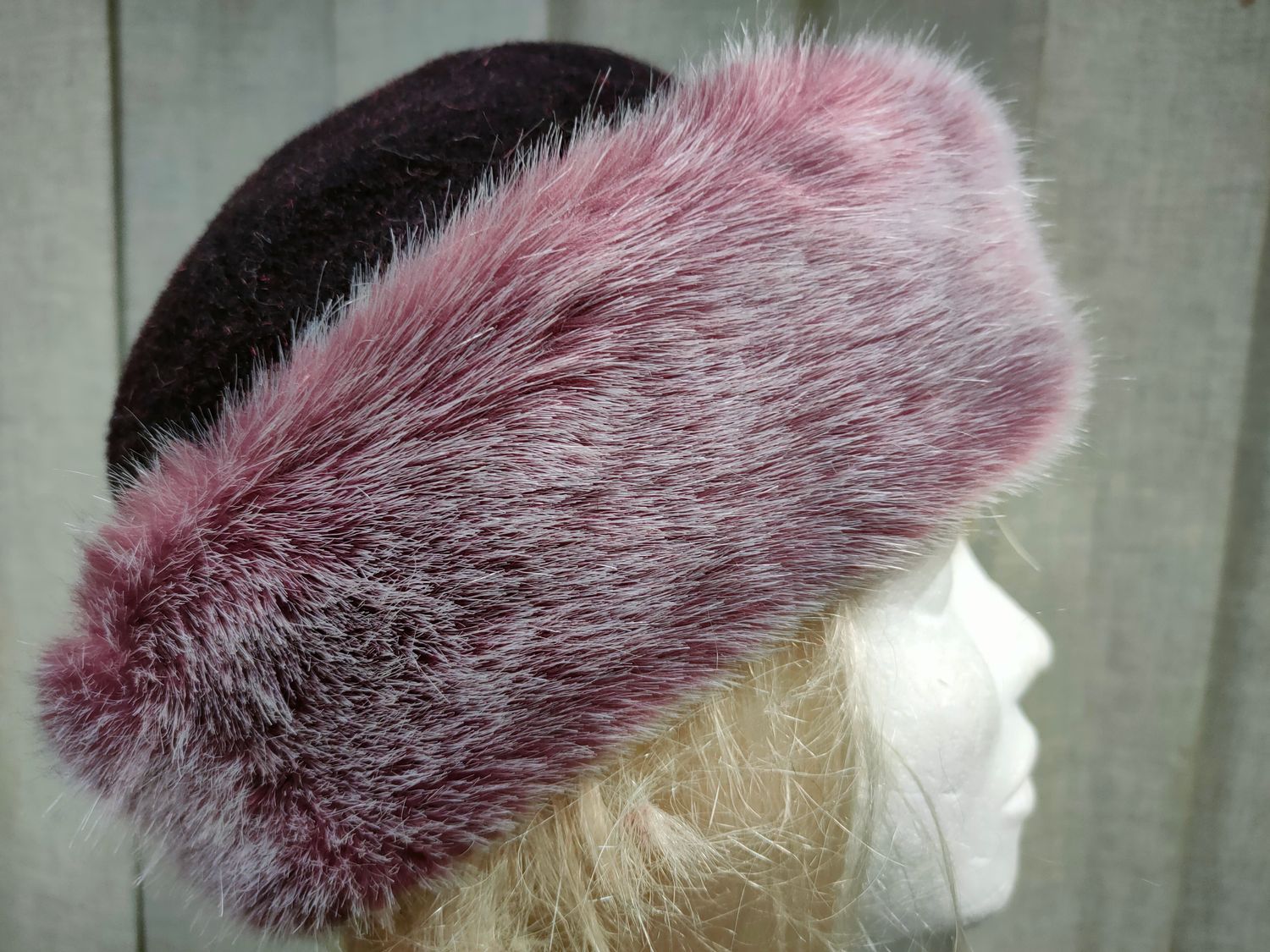 Czapka futrzana 924-09