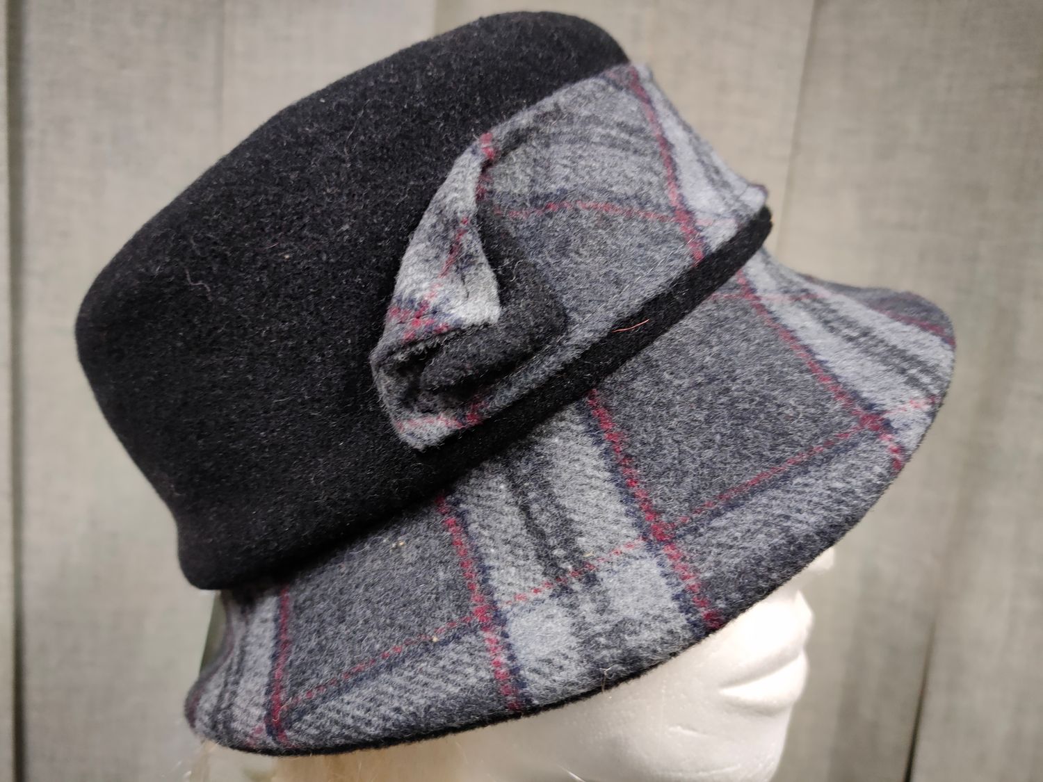 Kapelusz damski 840-4