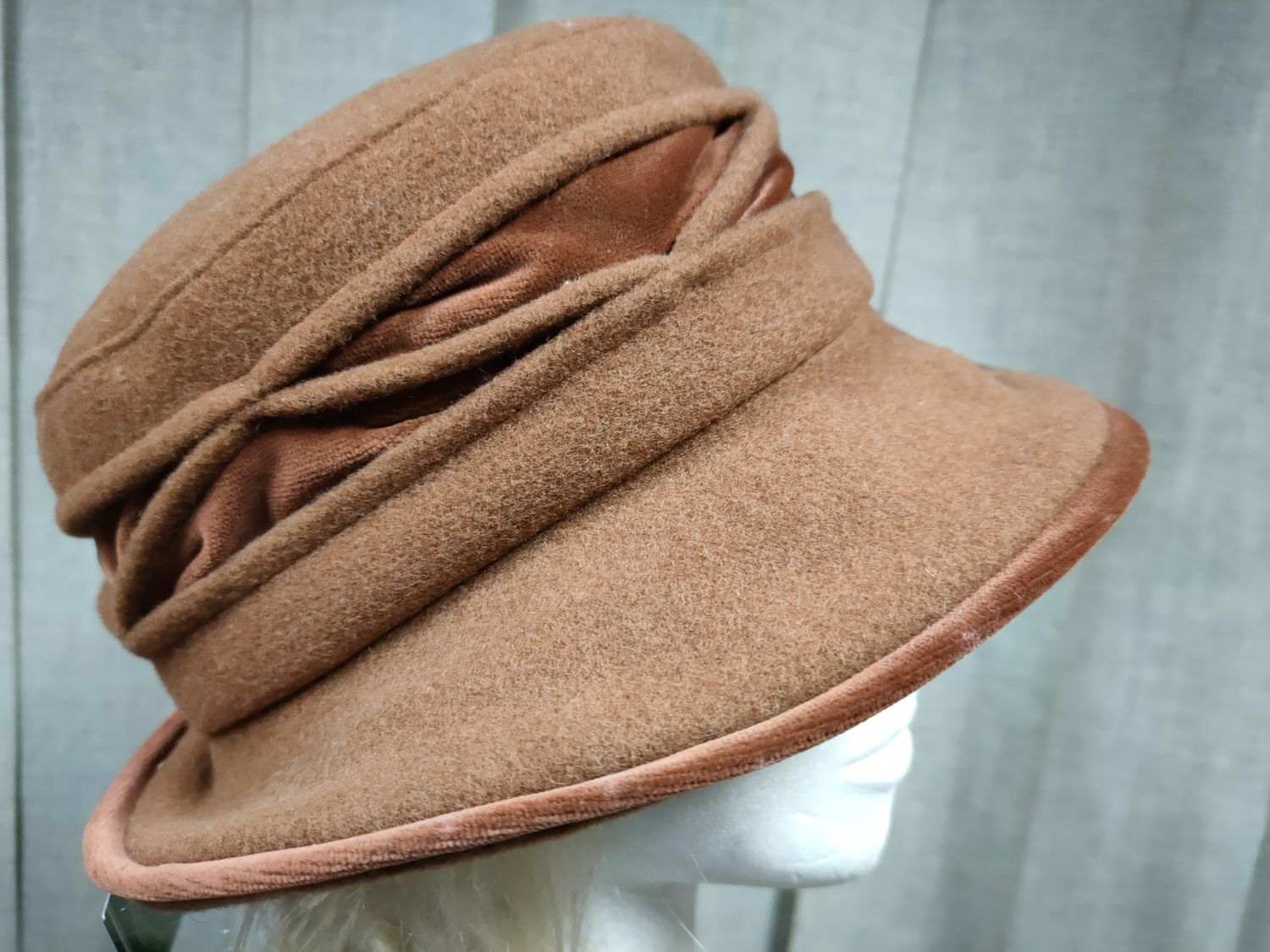 Kapelusz damski 507-4