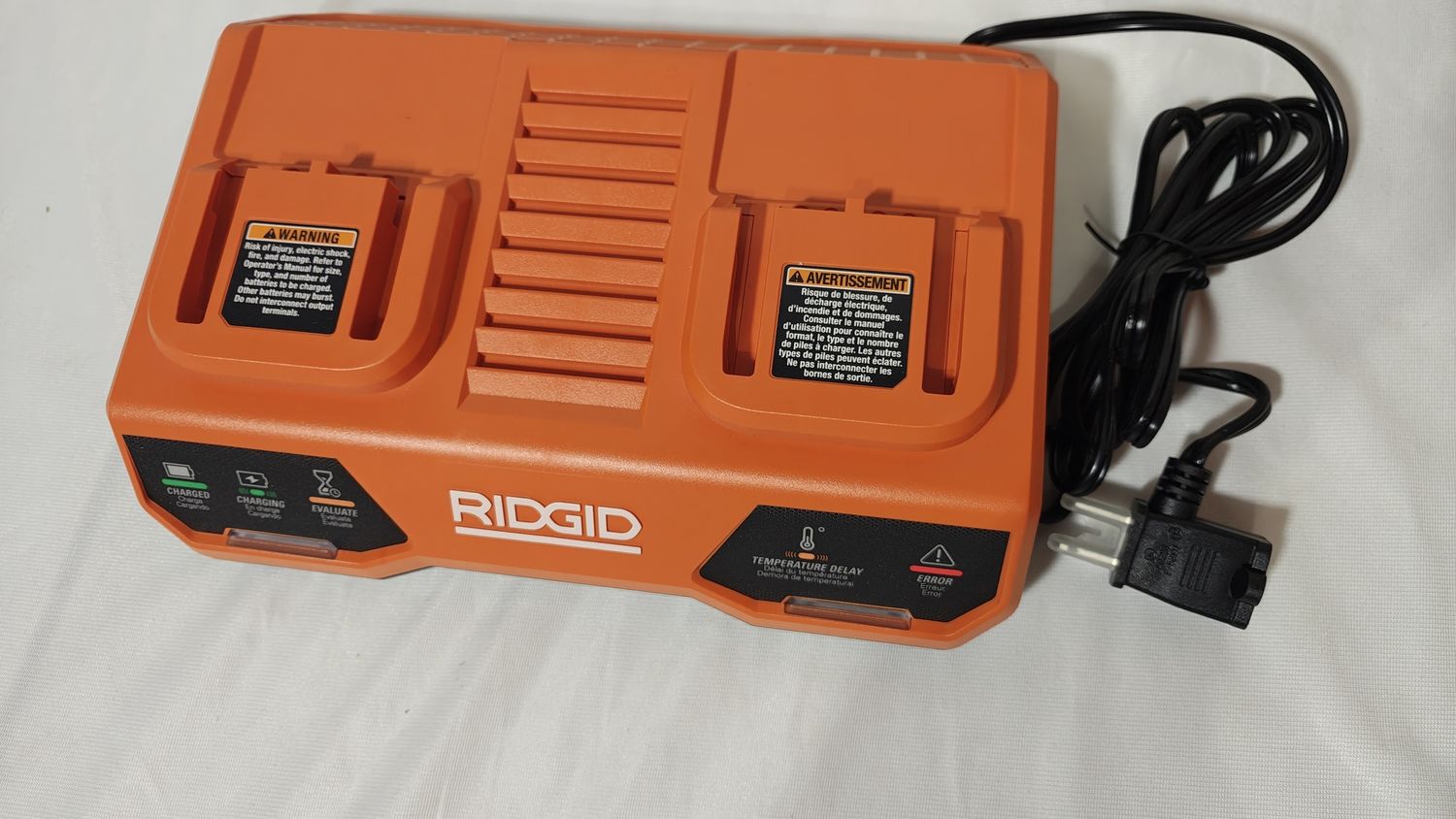 18V Dual Port Simultaneous Charger