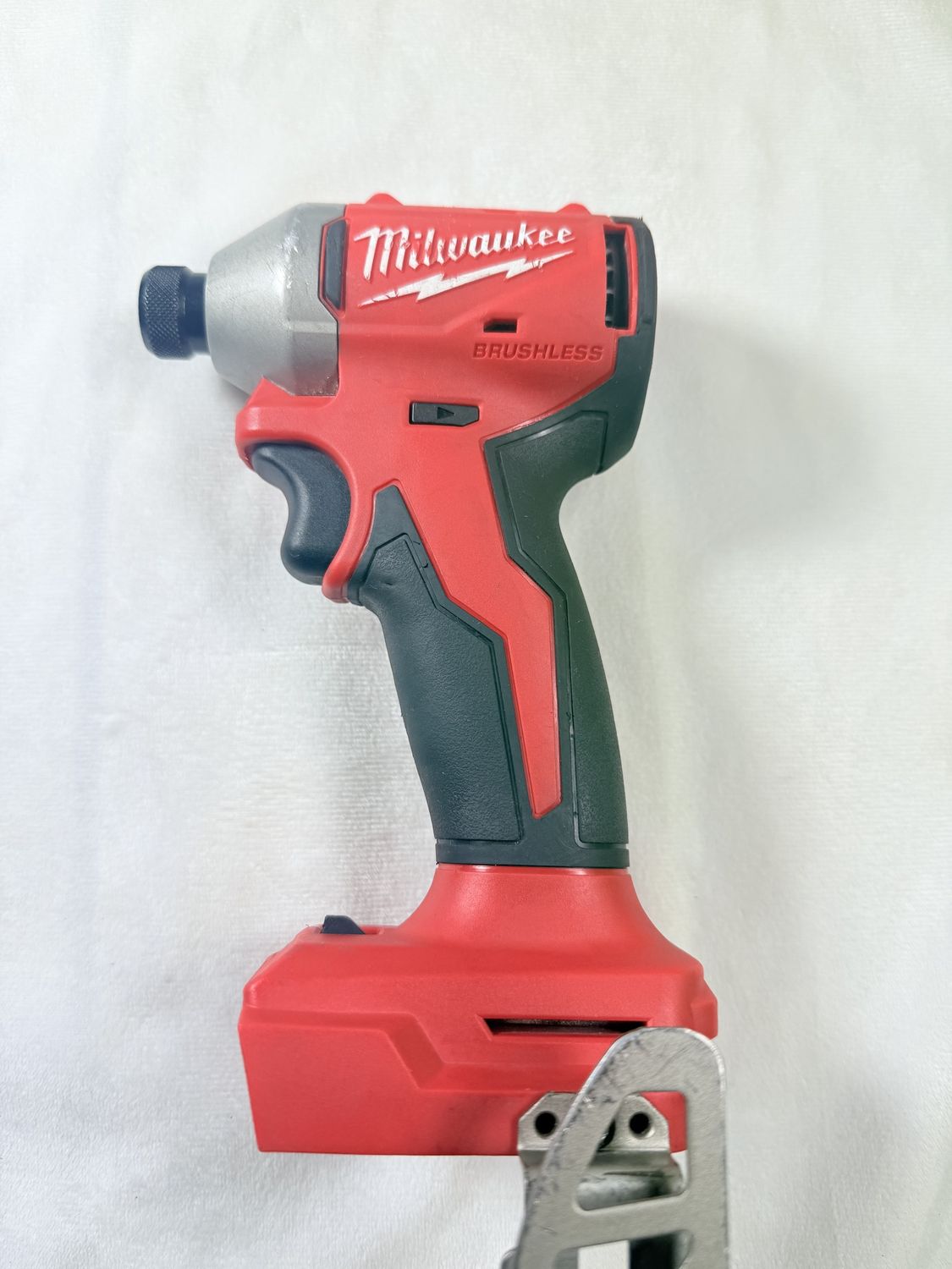 M18 18V Lithium-Ion Compact Brushless Cordless 1/4 in. Impact Driver (Tool-Only), Condition: Used-like new