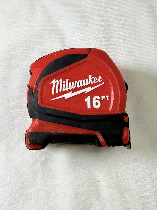 Milwaukee 16 ft. L X 1.92 in. W Compact Tape Measure