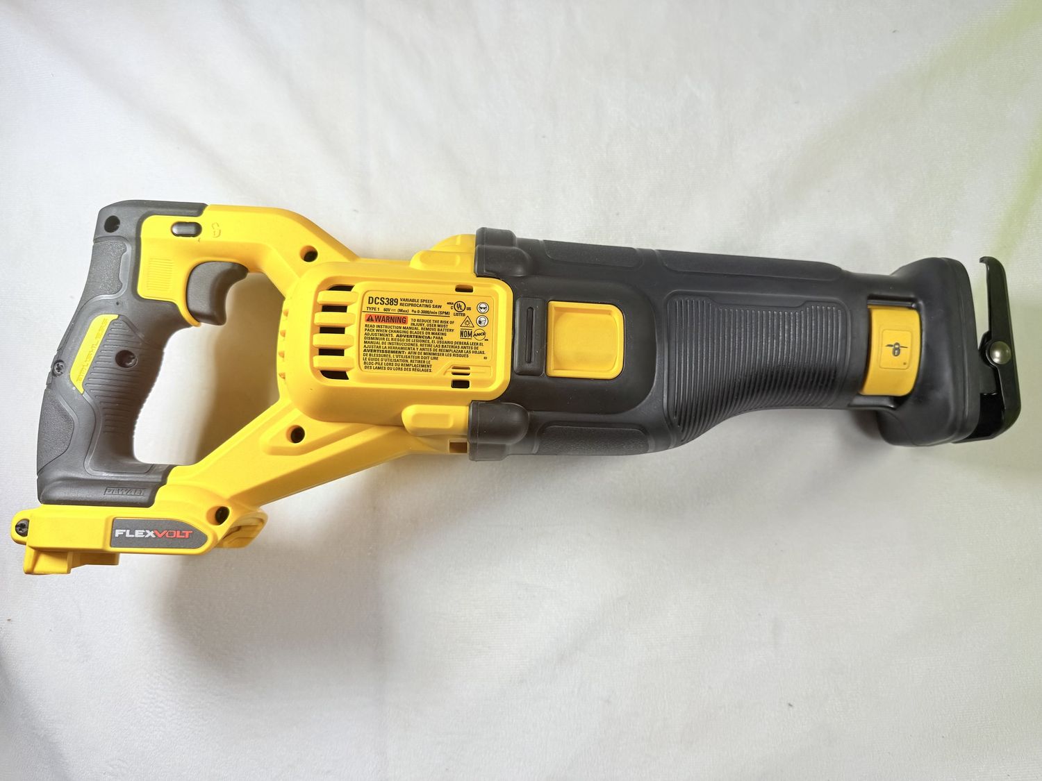 FLEXVOLT 60V MAX Cordless Brushless Reciprocating Saw (Tool Only)