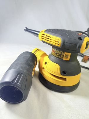 DWE6423  3 Amp Corded 5 in. Variable Speed Random Orbital Sander