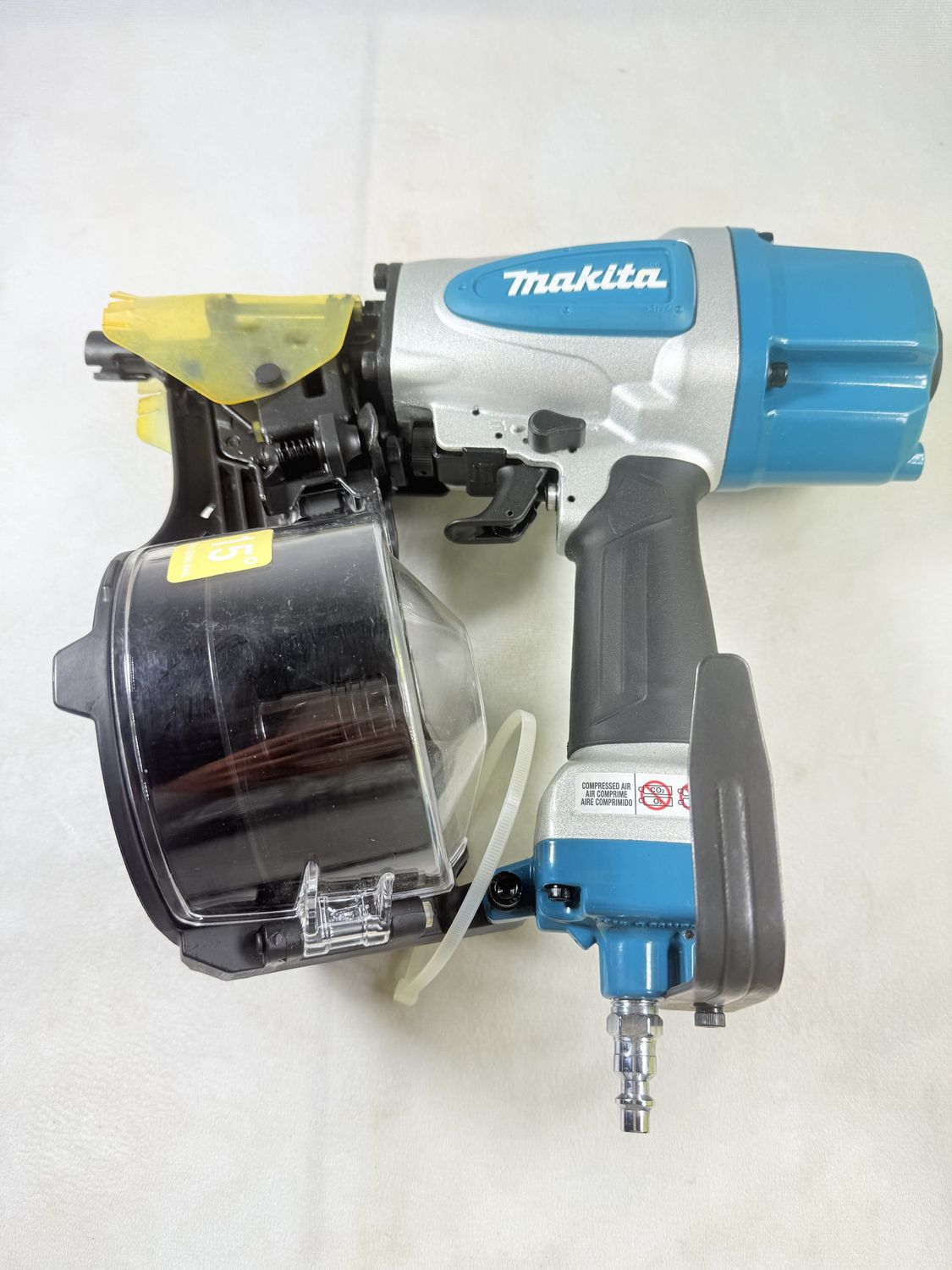 Pneumatic 2-1/2 in. 15° Siding Coil Nailer