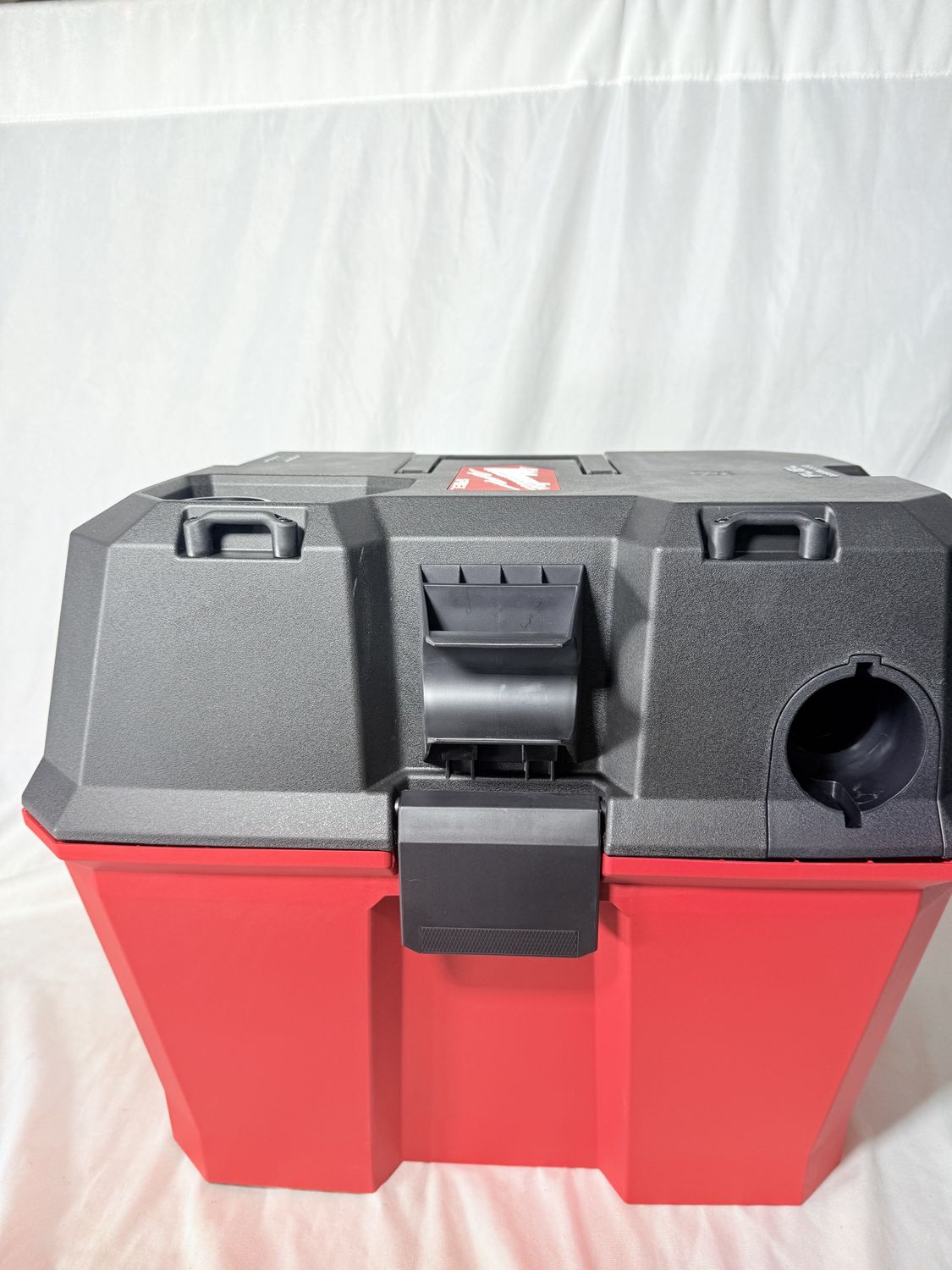 M18 FUEL 6 Gal. Cordless Wet/Dry Shop Vacuum, Condition: New