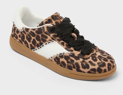 Women's Spencer Fashion Sneakers with Memory Foam Insole - Universal Thread™
