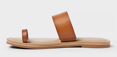 Women's Universal Thread Juno Toe Ring Flat Sandals