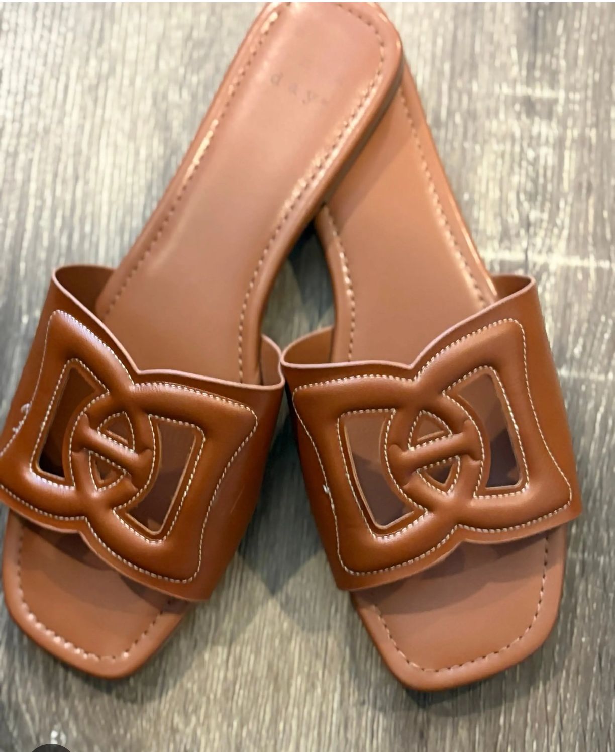 Ladies sandals, Size: 6