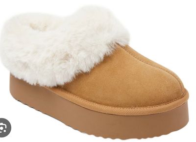 Womens UGG® Tazzelle Slipper -Chestnut | Journeys