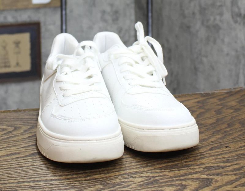 Wild Fable Women's Lola Lace-Up Sneakers