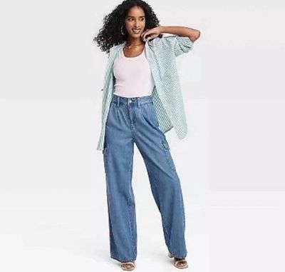 Universal Thread Women’s Sz 14 Wide Leg Denim Cargo Trousers Medium Wash New