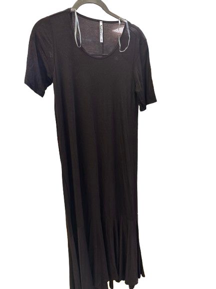 SHORT SLEEVE RUFFLE HEM DRESS WITH POCKETS ASH