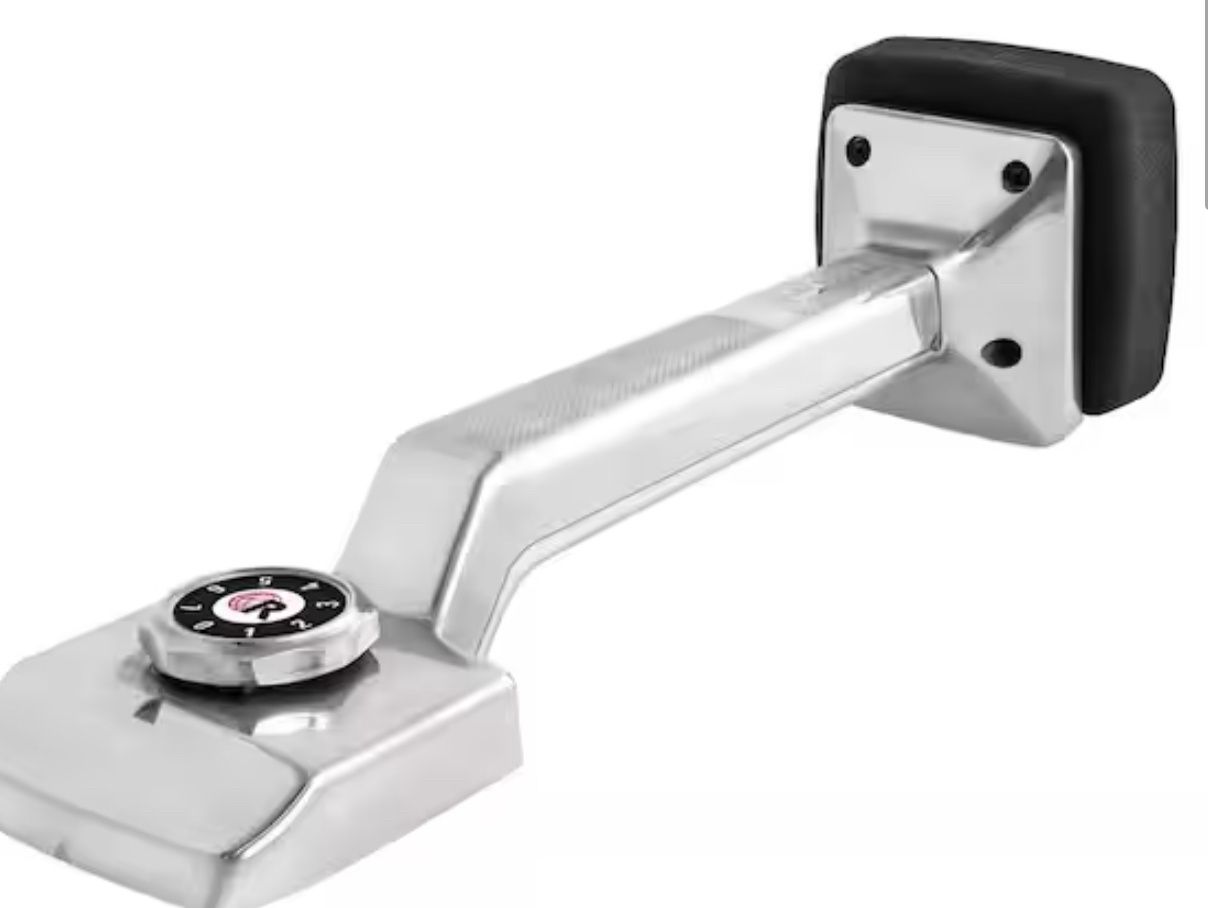 Deluxe Carpet Knee Kicker with Adjustable Length from 17 in. to 21 in.