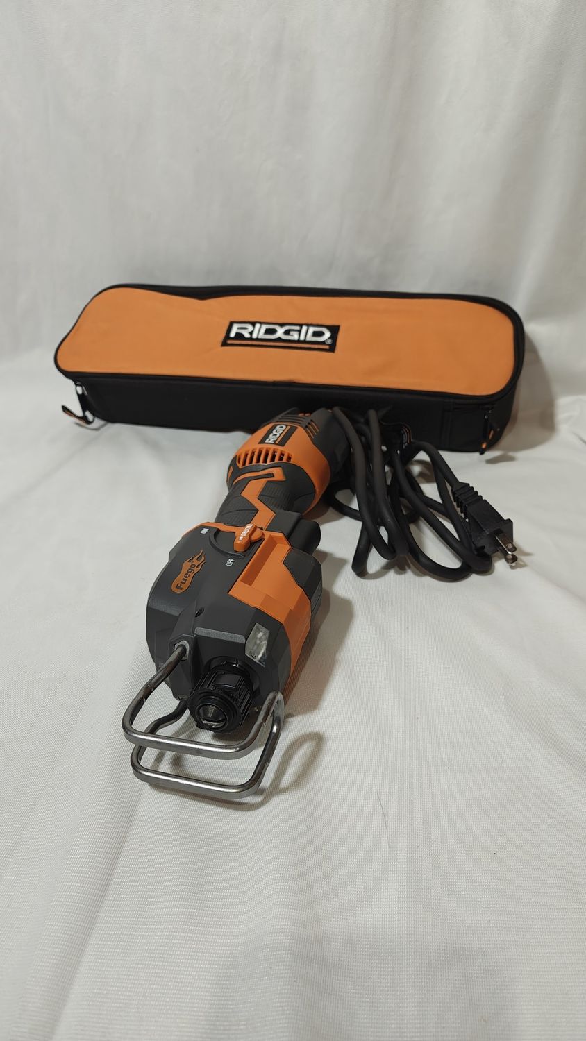 R3031 Thru Cool 6 Amp Corded 1-Handed Orbital Reciprocating Saw Kit, Condition: New